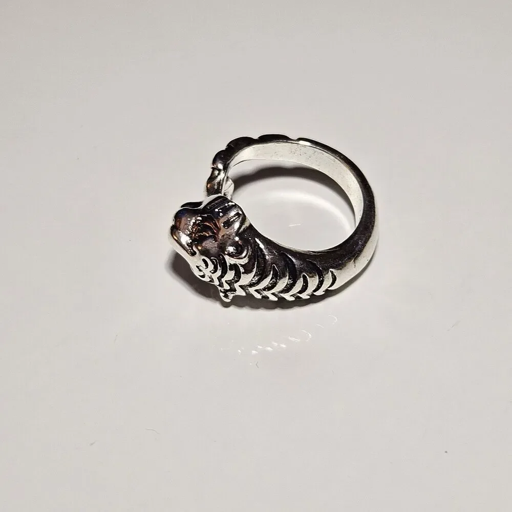 Silver Tone Tiger Head Curled Tail Adjustable Ring